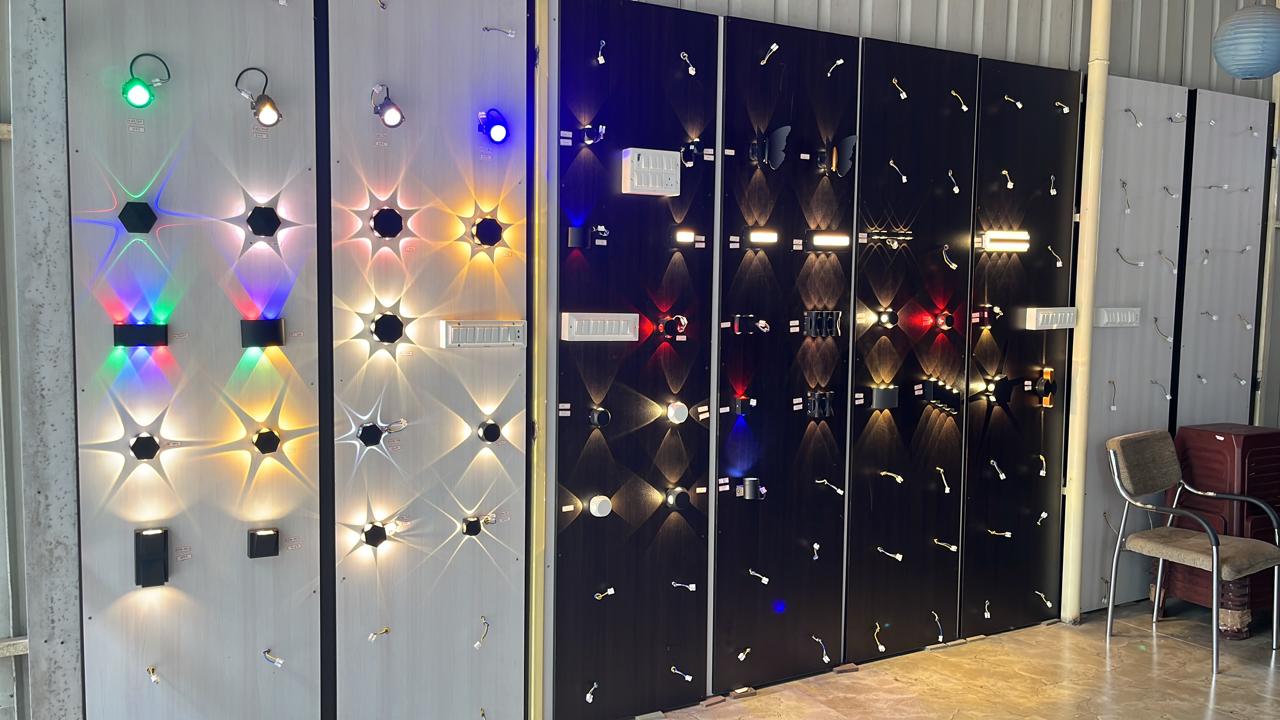 Showroom display 3